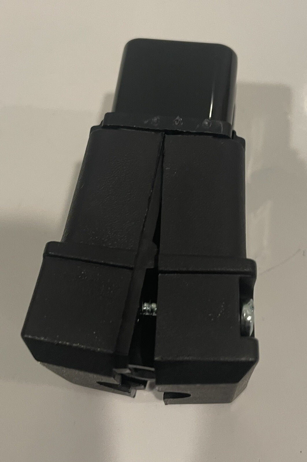 Hubbell H320PBM2 IEC 320 Straight Blade Plug 20A 250VAC NEW! FREE SHIPPING!