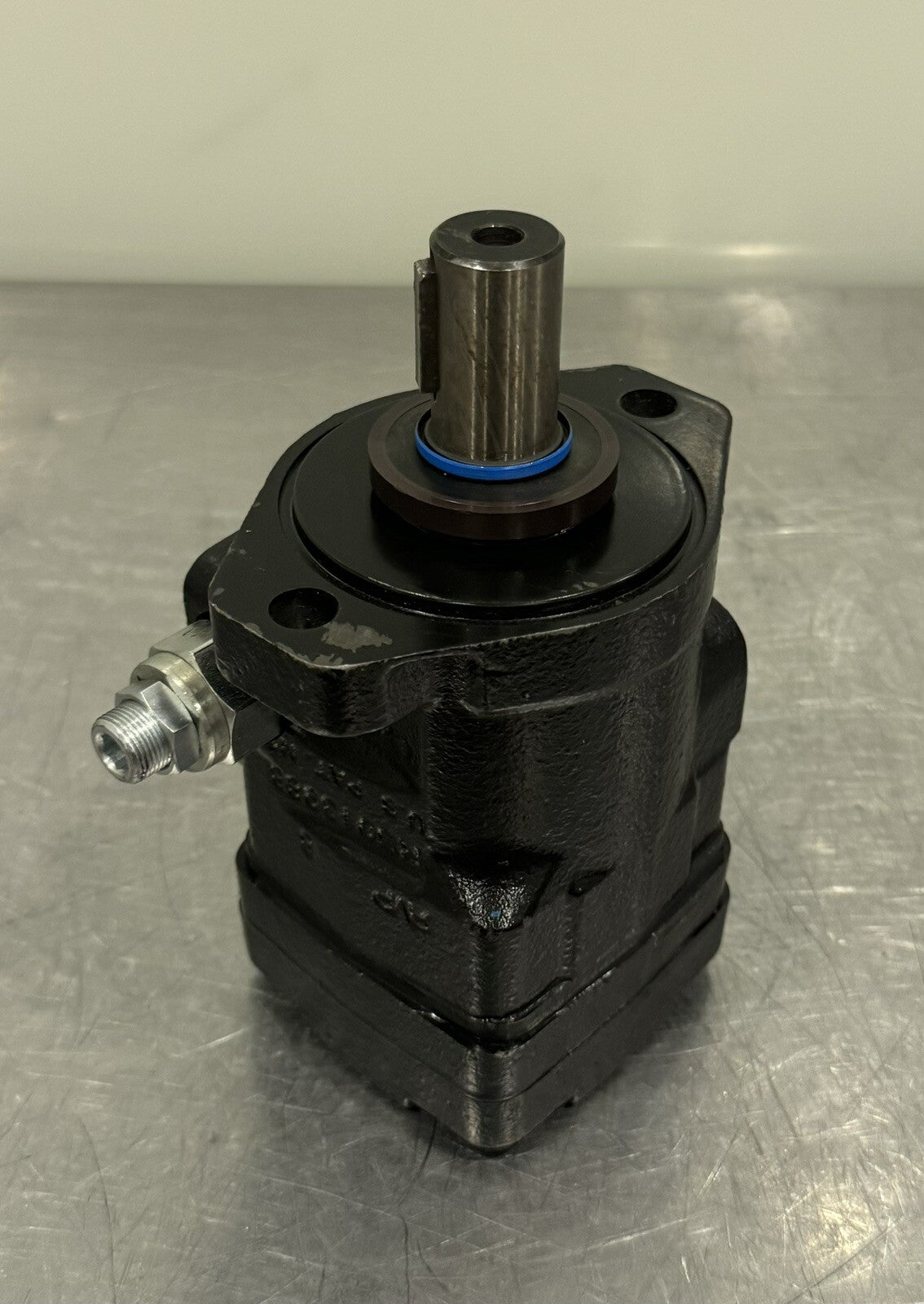 Danfoss 201110A1915AFFAAP Hydraulic Motor NEW! FREE SHIPPING!
