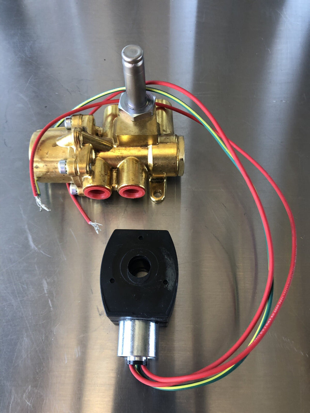 Asco 238614-032-D Solenoid W/ Valve NEW!! FREE SHIPPING!!!