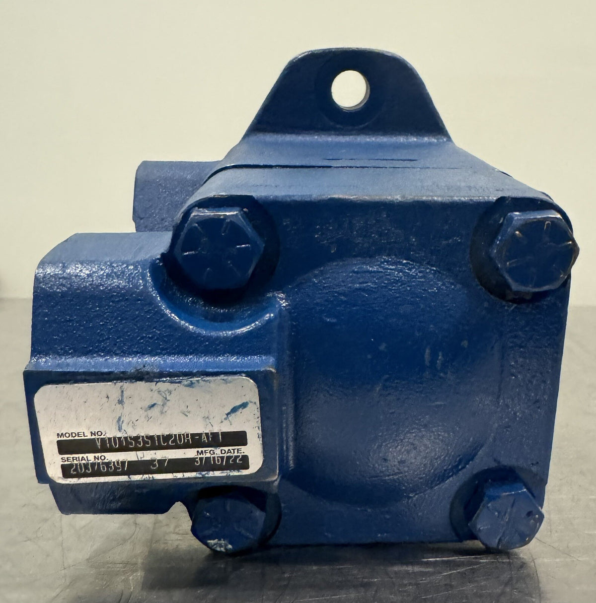 V101S3S1C20R Hydraulic Vane Pump Keyed Shaft NEW! FREE SHIPPING!