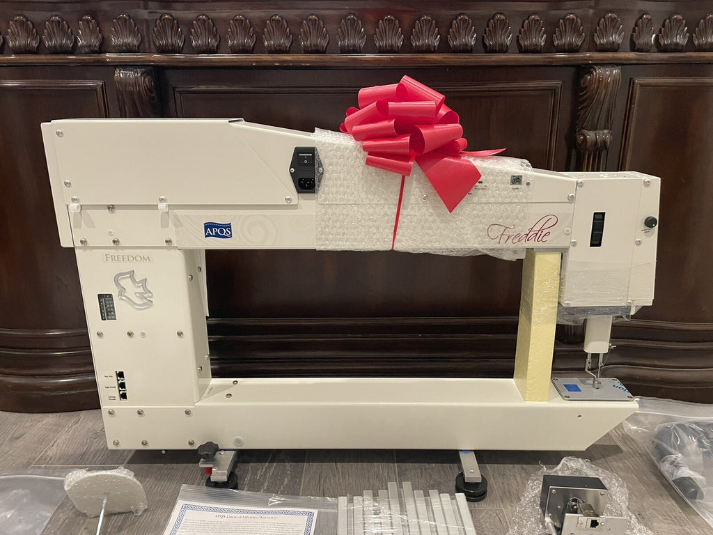 APQS Freedom Freddie Longarm Quilting Machine W/ Accessories NO TABLE/ STAND NEW