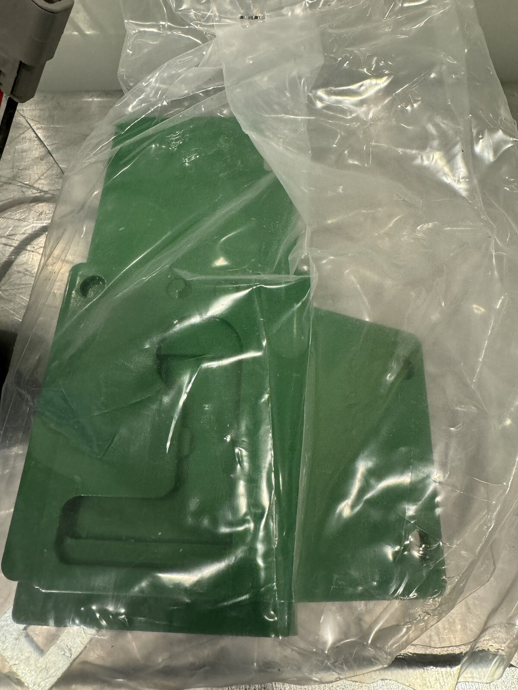 John Deere BE33117 PARTS 3215NBB001-1-18-001 NEW! FREE SHIPPING!