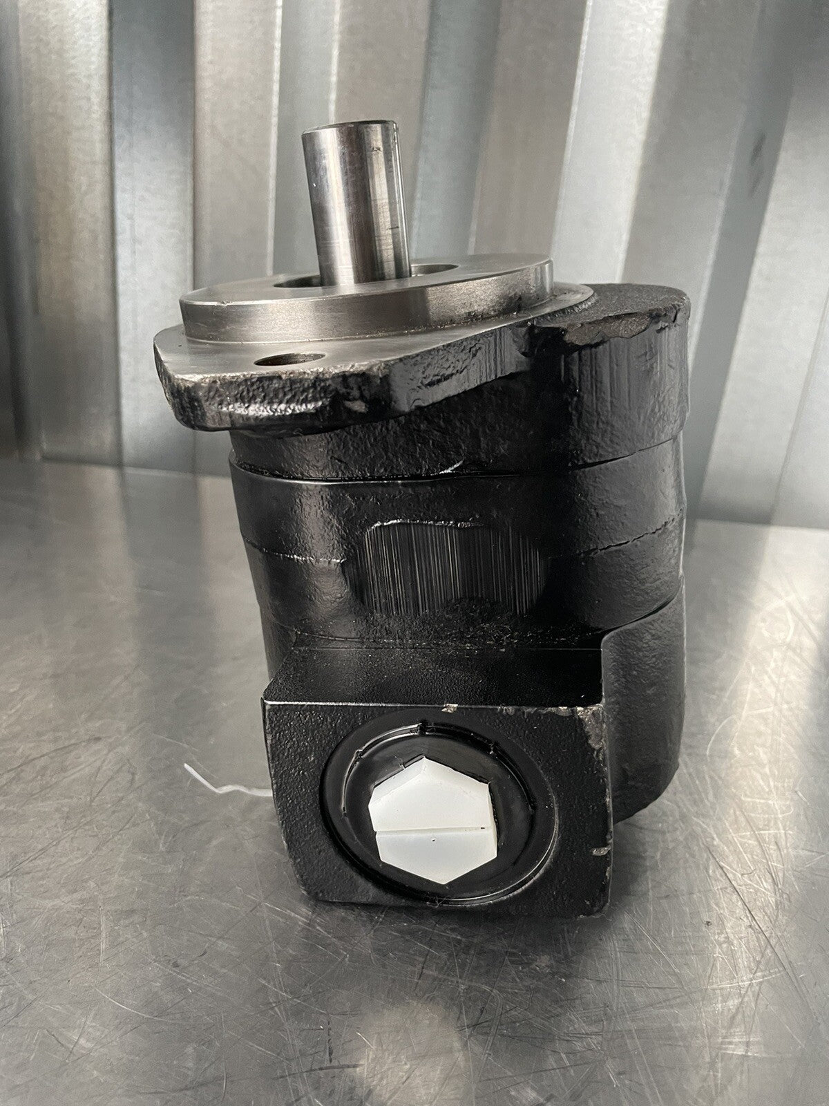 Danfoss 83012943 Gear Pump Hydraulic NEW! FREE SHIPPING!