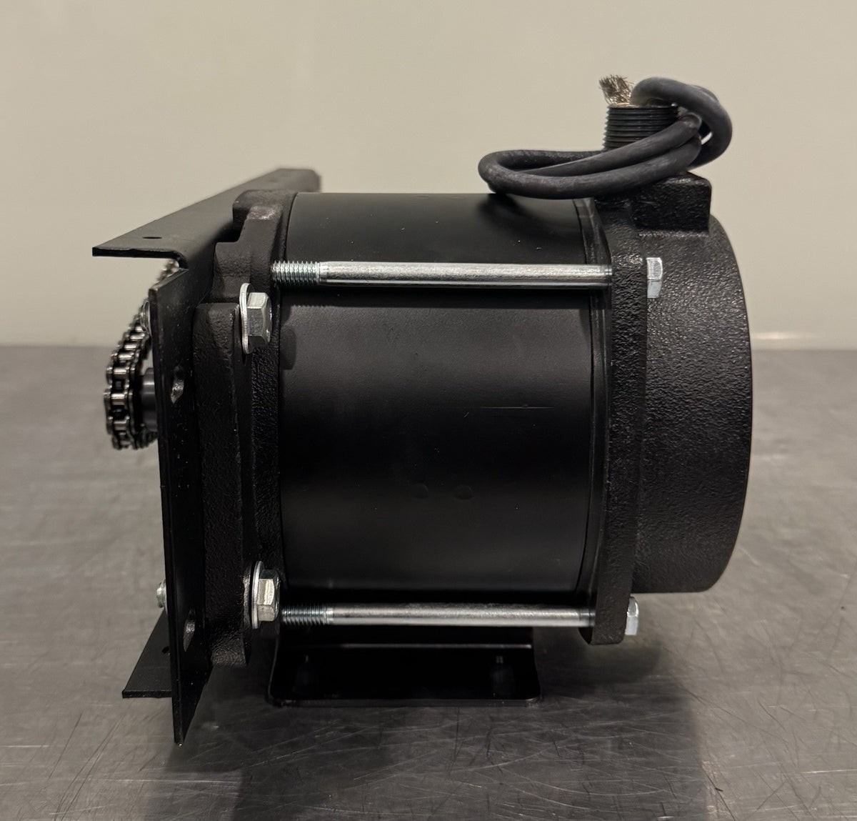 Coxreels CM-1600-EDV3 Motor Idler 12VDC 3:1 Nidec P56SX237 NEW IN BOX SHIPS FREE