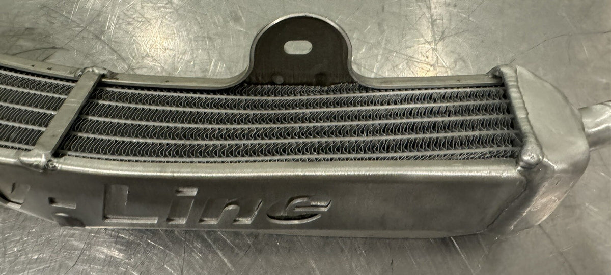 New Line Curved Radiator DENT NEW! FREE SHIPPING!