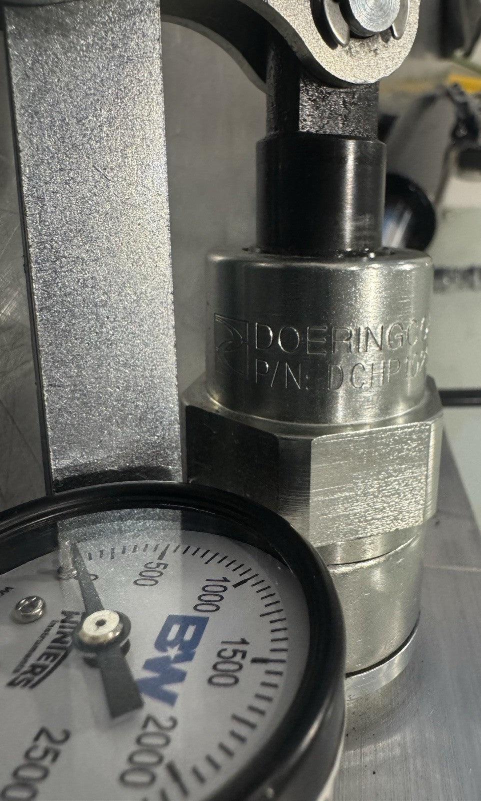 Doering B&W Hand Pump Valve DCHP10230NBL-B&W W/ Cylinder ACC-030-0015 NEW! 