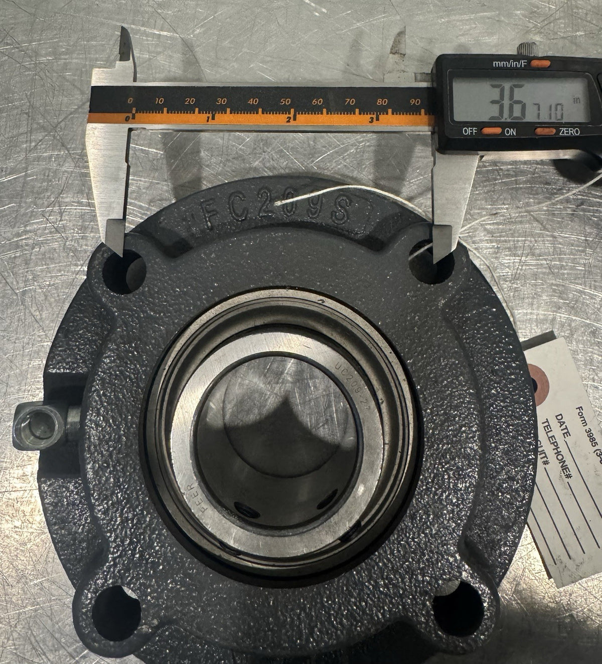 Peer FC209S Flanged Roller Bearing NEW! FREE SHIPPING!