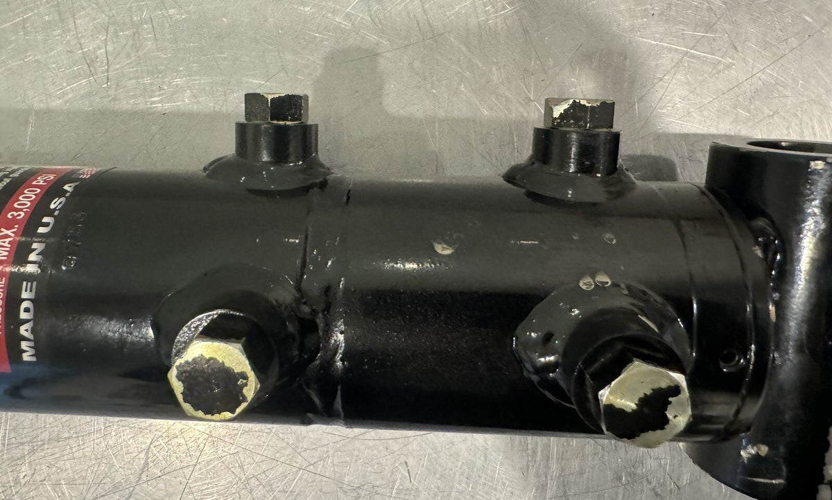 Hydraulic Cylinder 1.5” Rod 3” Bore 6 Port NEW! FREE SHIPPING!