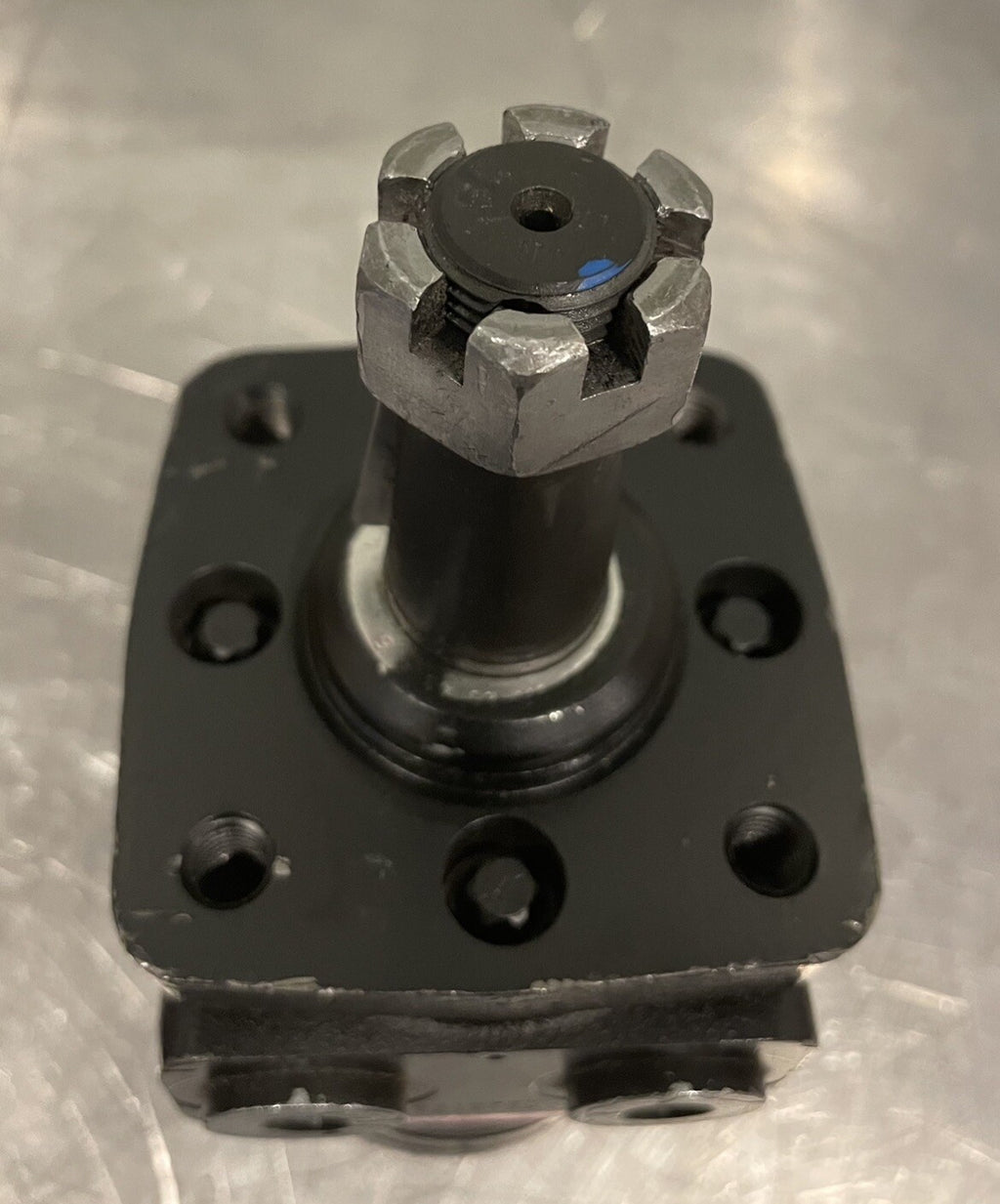 Eaton 101-3810-009 Char-Lynn Hydraulic Motor Low Speed High Torque NEW!