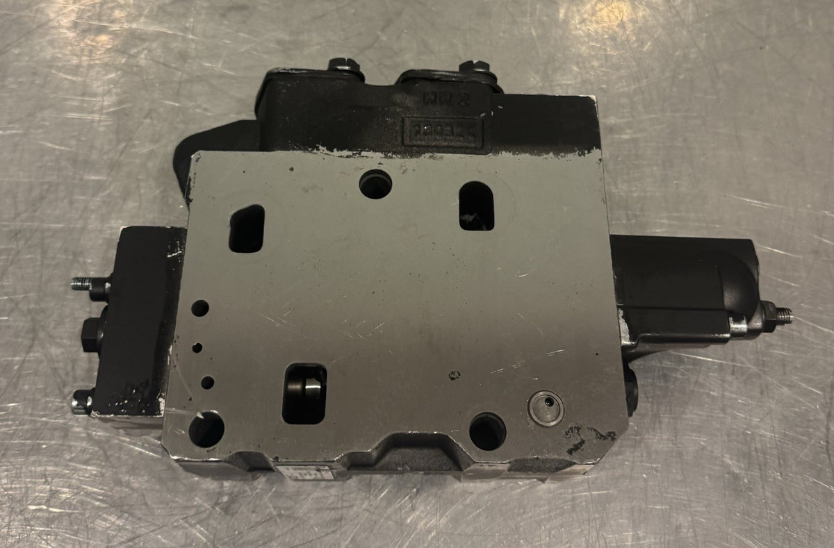 Parker K220LS-MS-US18-040 Varco Hydraulic Directional Control Valve NEW!