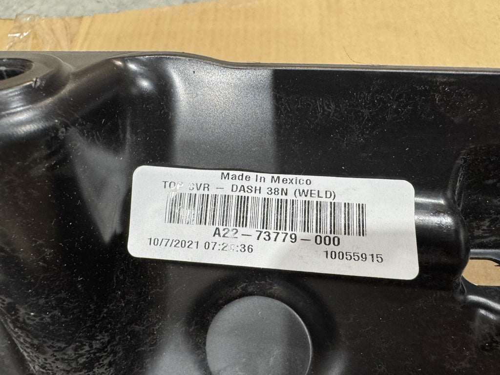 A22-73743-000 Freightliner Dash Top Cover Skin Con Met 10055915 NEW IN BOX!