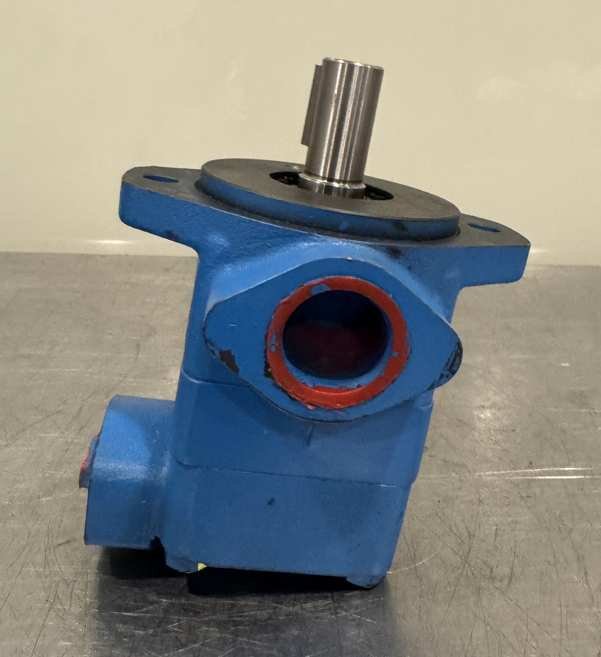 V101P7P1B20R Hydraulic Vane Pump For Vickers NEW! FREE SHIPPING!