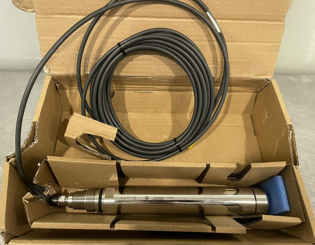 Endress+Hauser CUS52D-AA1AB3 Turbimax Tubidity Sensor 71236735 NEW FREE SHIPPING