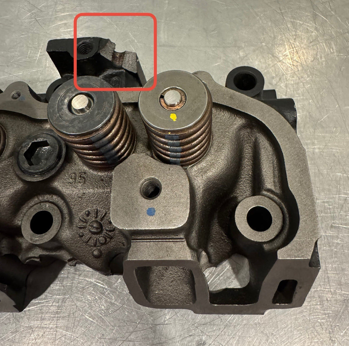 95TM6090AD Cylinder Head 2FT4 ZD09437 NEW! DAMAGED! FREE SHIPPING!