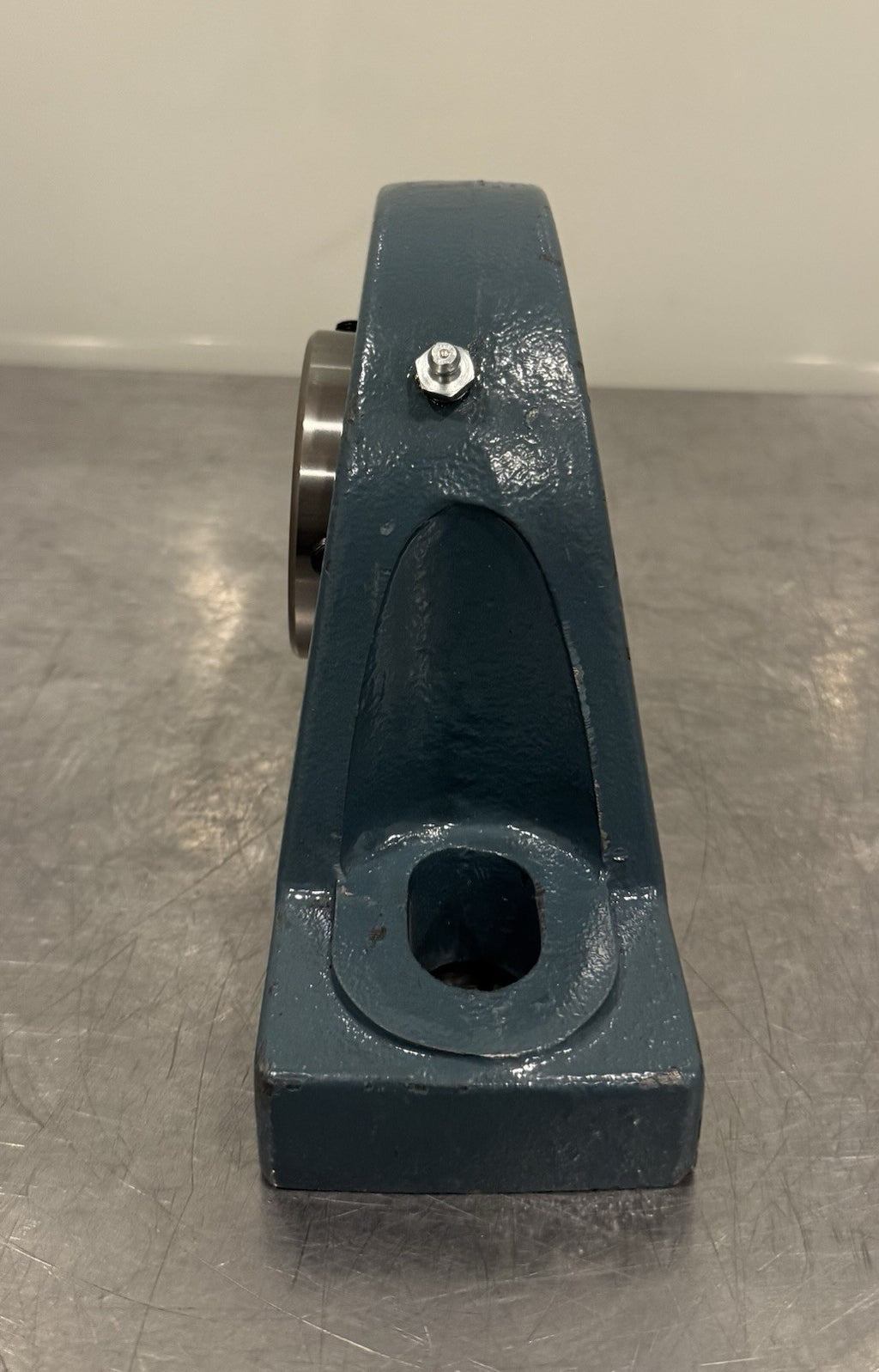 AMI PX12 Pillowblock Bearing 2-Bolt Mount UCX12-39 NEW! SHIPS FREE!