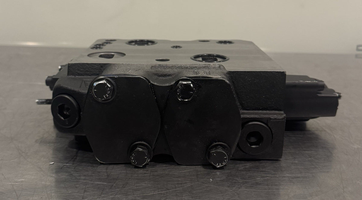 Parker K220LS-MS-US18-040 Varco Hydraulic Directional Control Valve NEW!
