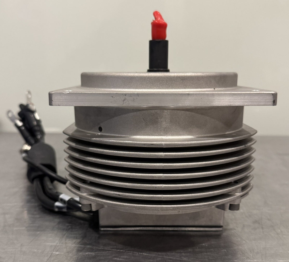 Nidec 3 Phase Brushless Permanent Magnet Gear Motor 330-00221 NEW! FREE SHIPPING