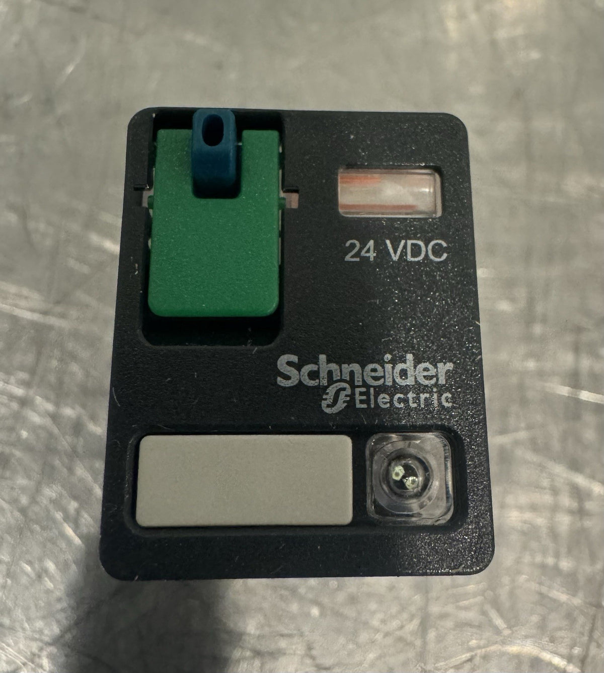 Schneider Electric 782XBXM4L-24D Relay General Purpose 15A 8 Pin 24 VDC NEW!