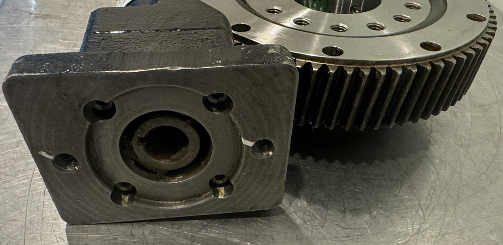 Kinematics Rotation Gear Bearing S7C-73HA-25.4MR-DC103 NEW! FREE SHIPPING!
