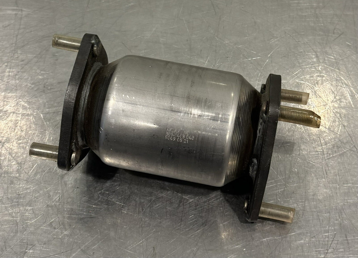 301-1403 Catalytic Converter N/CA/TWG 9049 08 21 NEW! FREE SHIPPING!