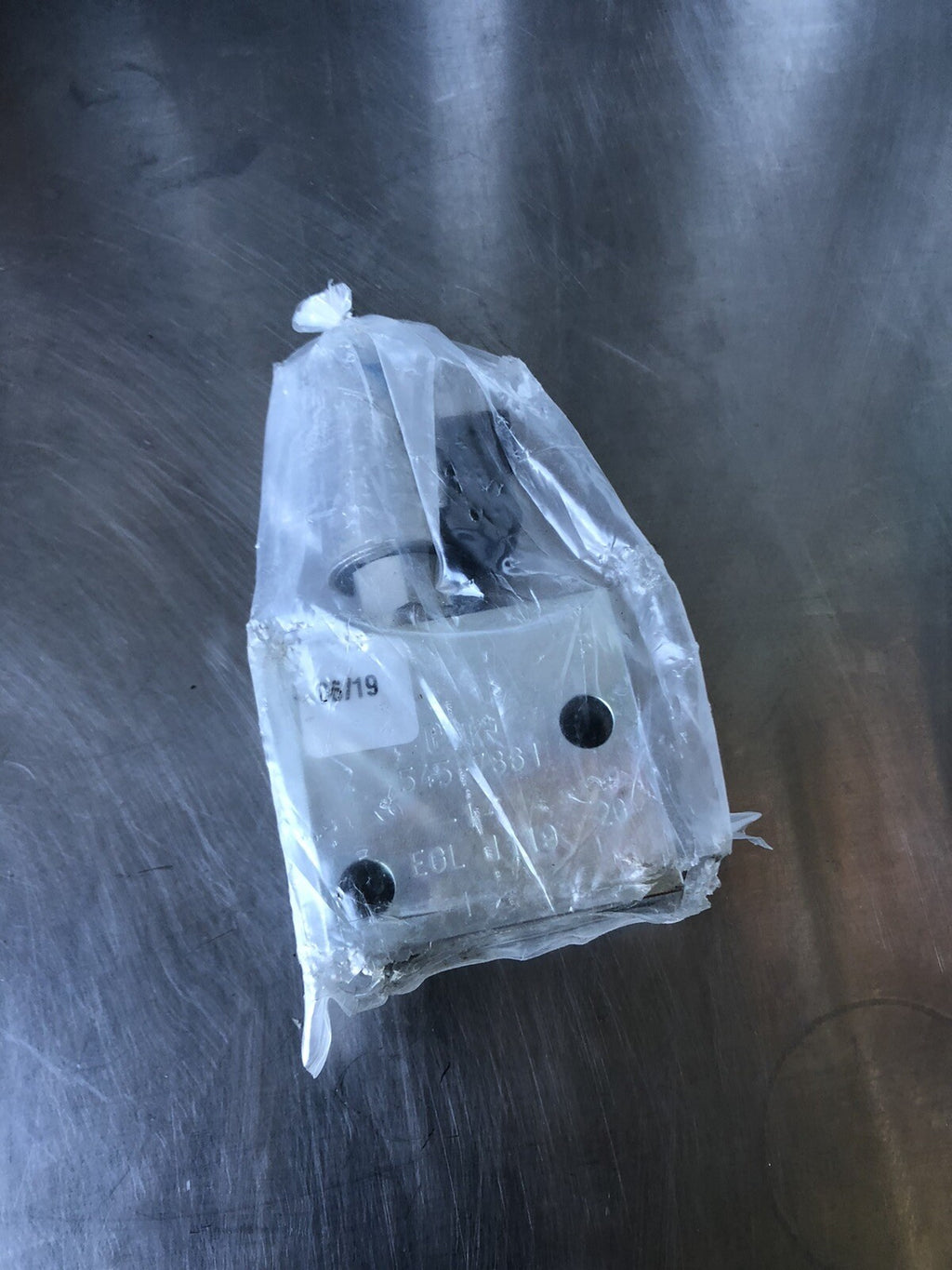 CAT 545-7861 Caterpillar Solenoid Valve 462-9084 NEW!! FREE SHIPPING!!!