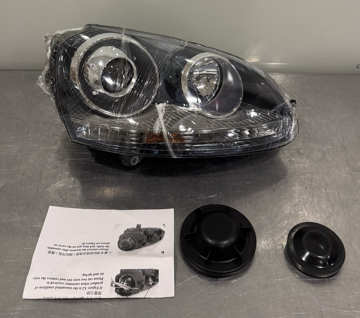 Depo 341-1124R-USH3 Headlight Passenger Volkswagen NEW IN BOX! FREE SHIPPING!