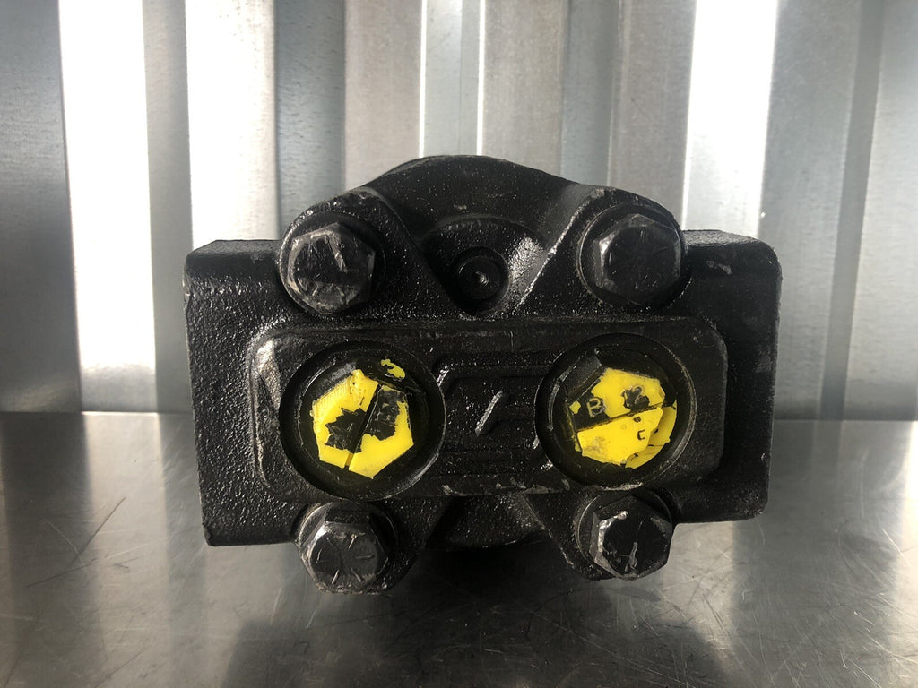 0331339692 John Deere Parker Hydraulic Motor 3239210059 NEW! FREE SHIPPING!