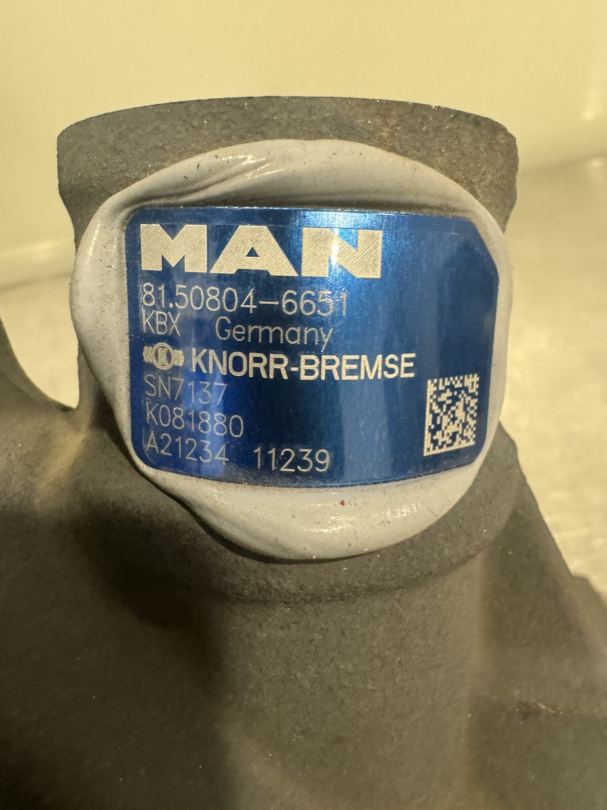 Man 81.50804-6651 Disc Brake Caliper K081880 SN7137 NEW! FREE SHIPPING!
