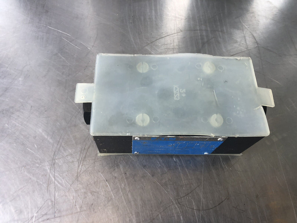Eaton DGMPC-5-ABK-30 Hydraulic Check Valve 867340 NEW!! FREE SHIPPING!!!