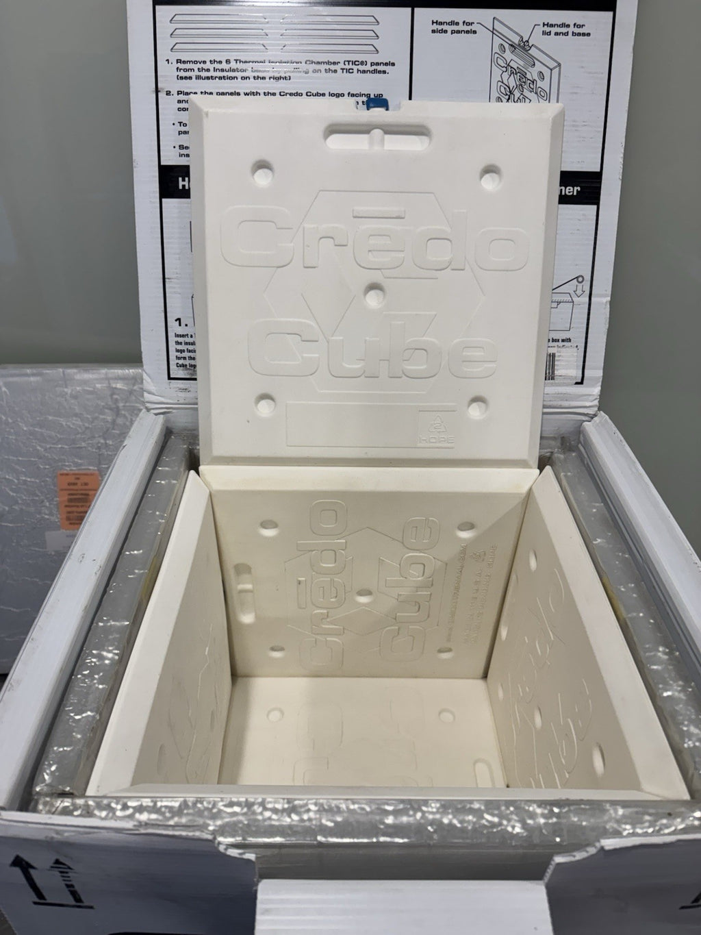 Credo Cube 80004 Interior 12x12x12 Exterior Roughly 16x16x18 USED! SHIPS FREE!