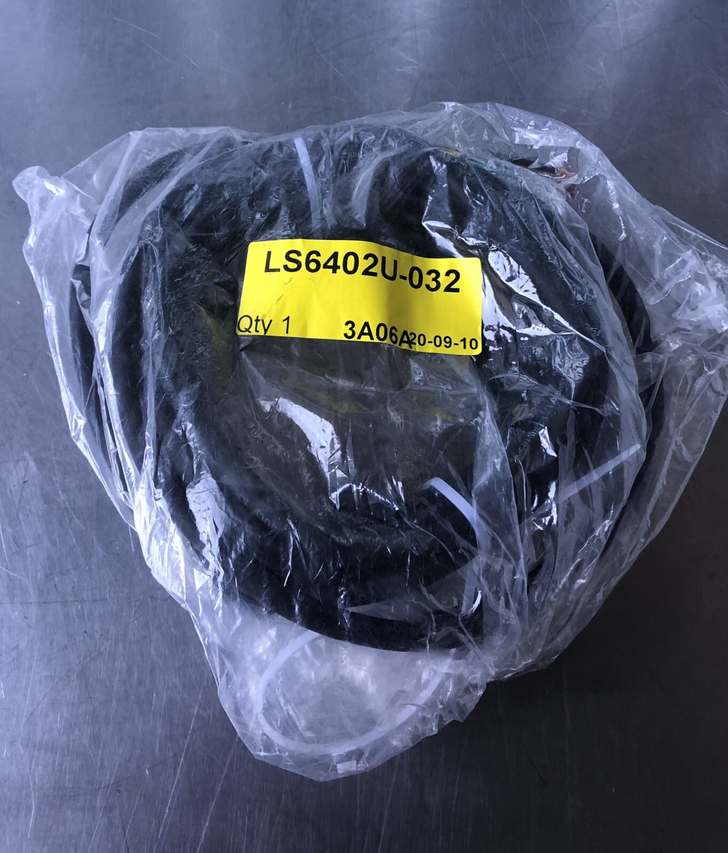 Lumascape LS6402U-032 Powersync 4 Leader Cable 32’ 14AWG Line Voltage NEW!