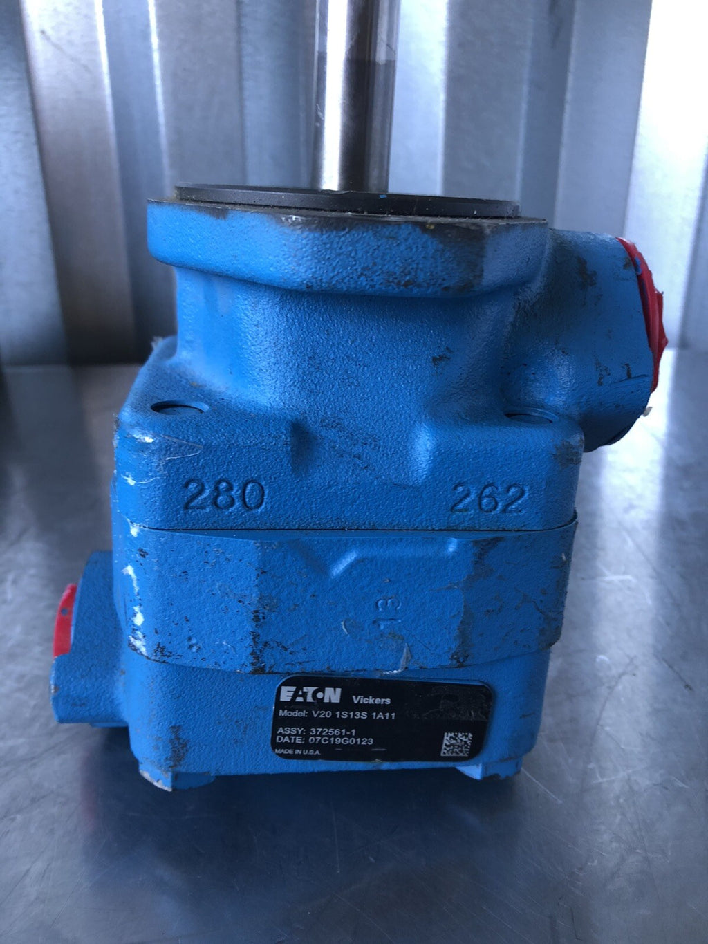 Eaton V20 1S13S 1A11 Hydraulic Vane Pump 372561-1 NEW! FREE SHIPPING!
