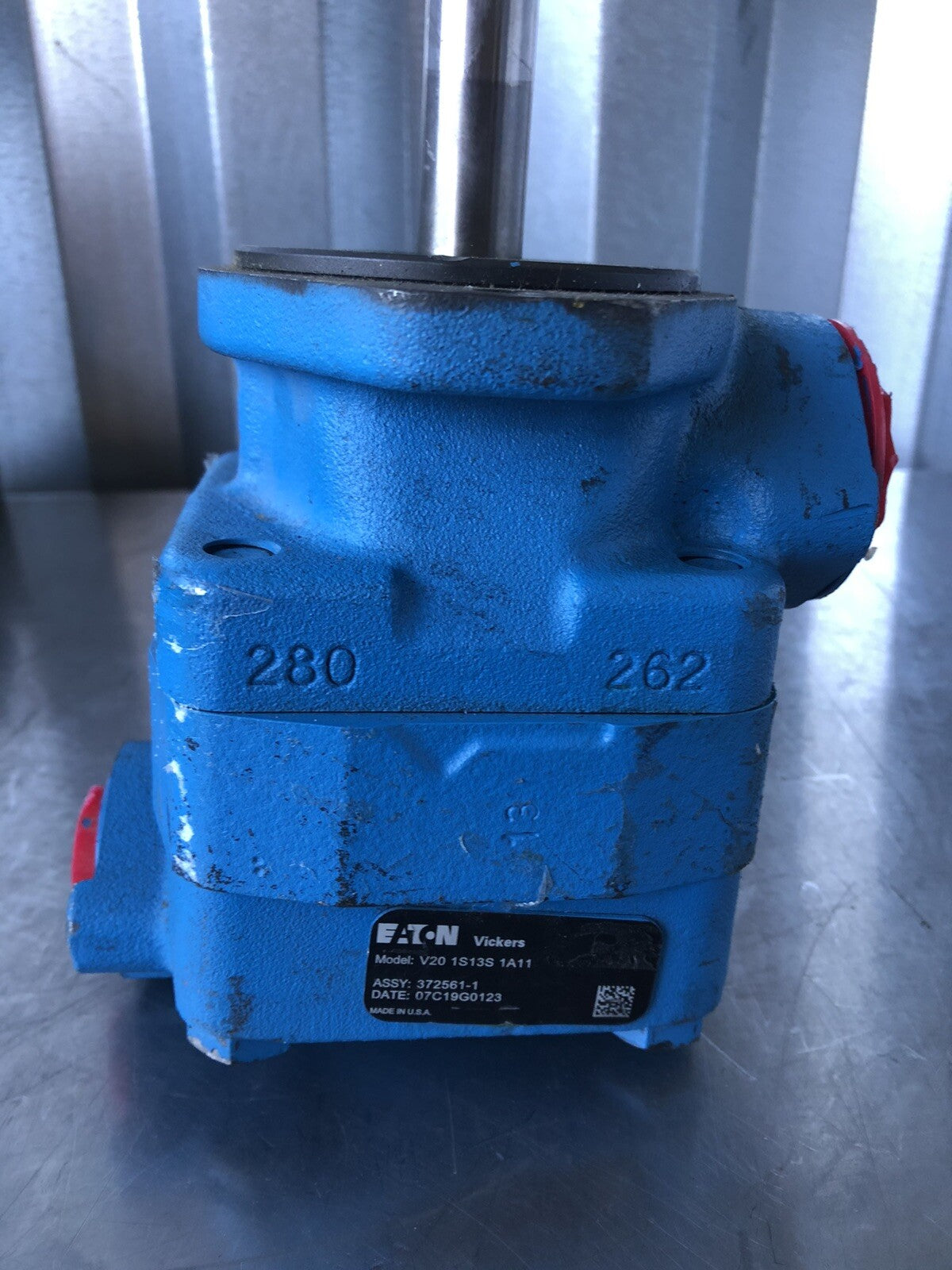 Eaton V20 1S13S 1A11 Hydraulic Vane Pump 372561-1 NEW! FREE SHIPPING!