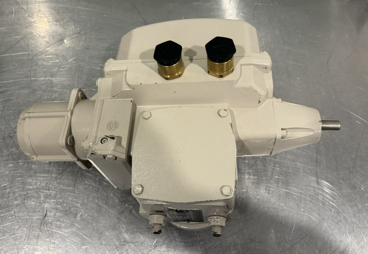 Bernard SQ25-025-920020 Servo Actuator 120V 1PH 60Hz AG025-4AA4A00WT NEW!