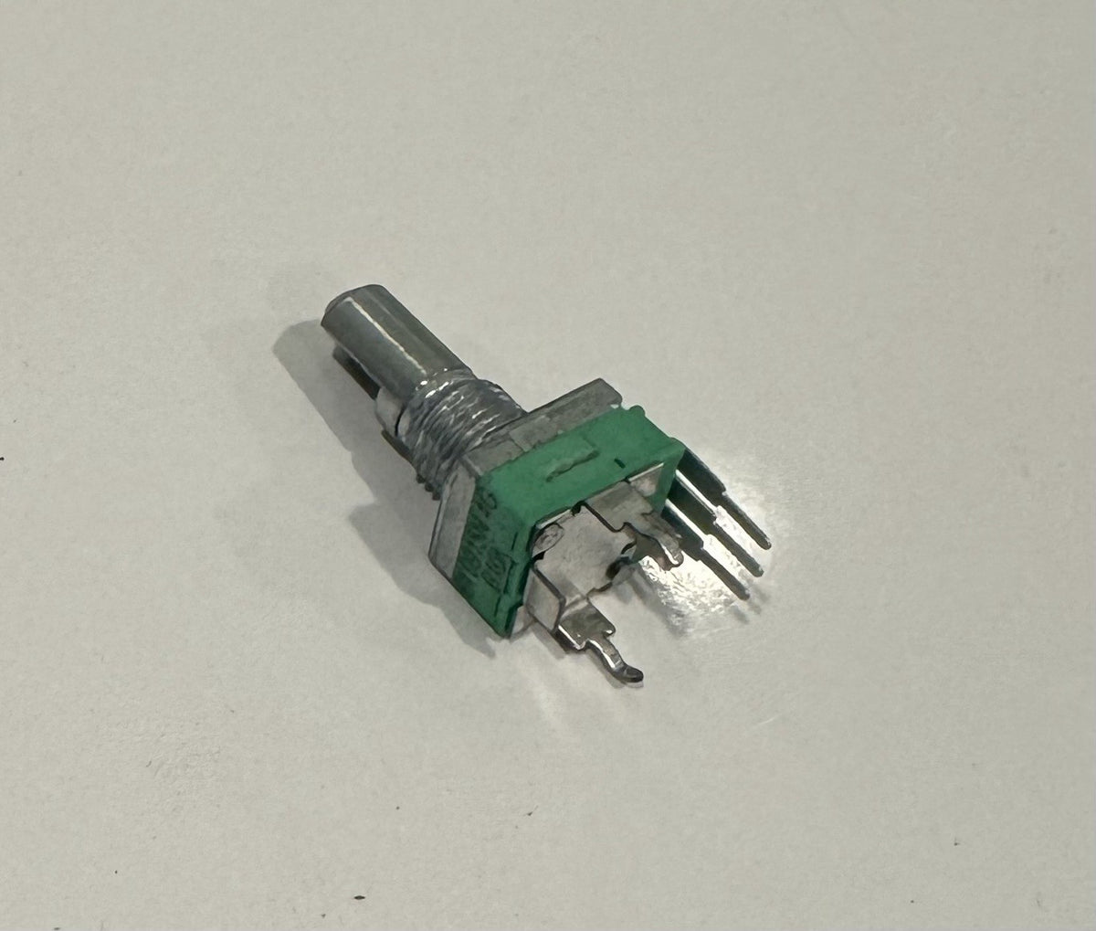 P0915N-FC15BR10K Potentiometer Variable Resistors PACK OF 60 NEW! FREE SHIPPING!