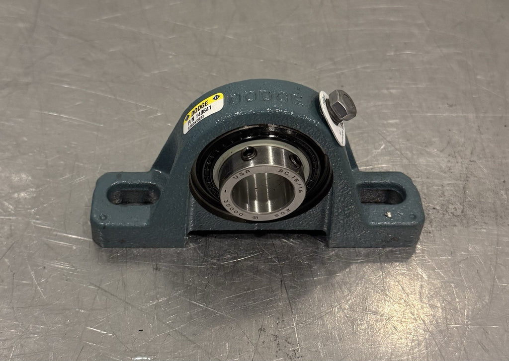 Dodge 140641 Pillow Block Bearing P2B-SCED-015-NL NEW! FREE SHIPPING!