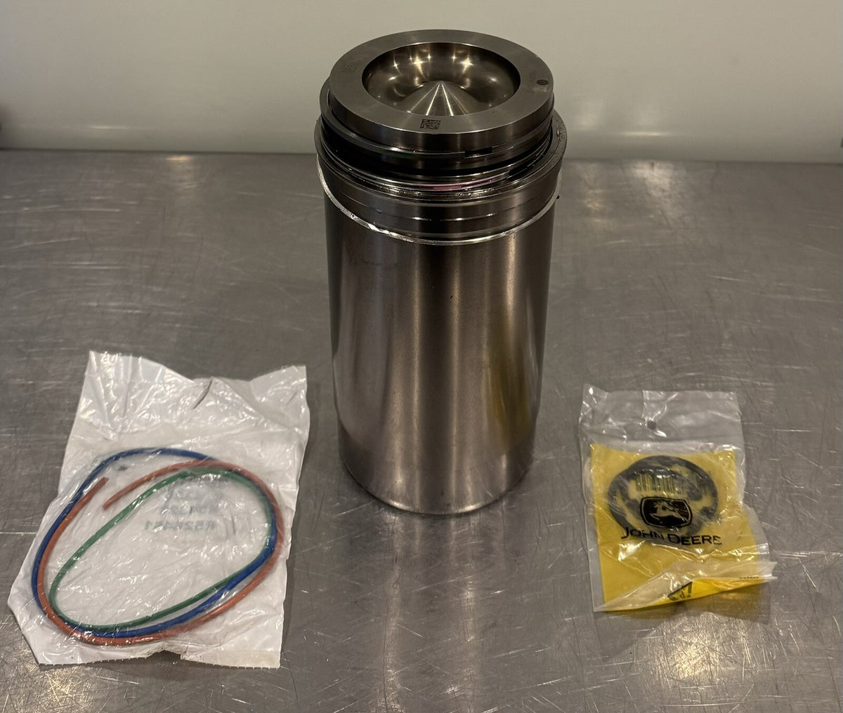 DZ124285 John Deere Piston Liner Kit Genuine NEW IN BOX! FREE SHIPPING!
