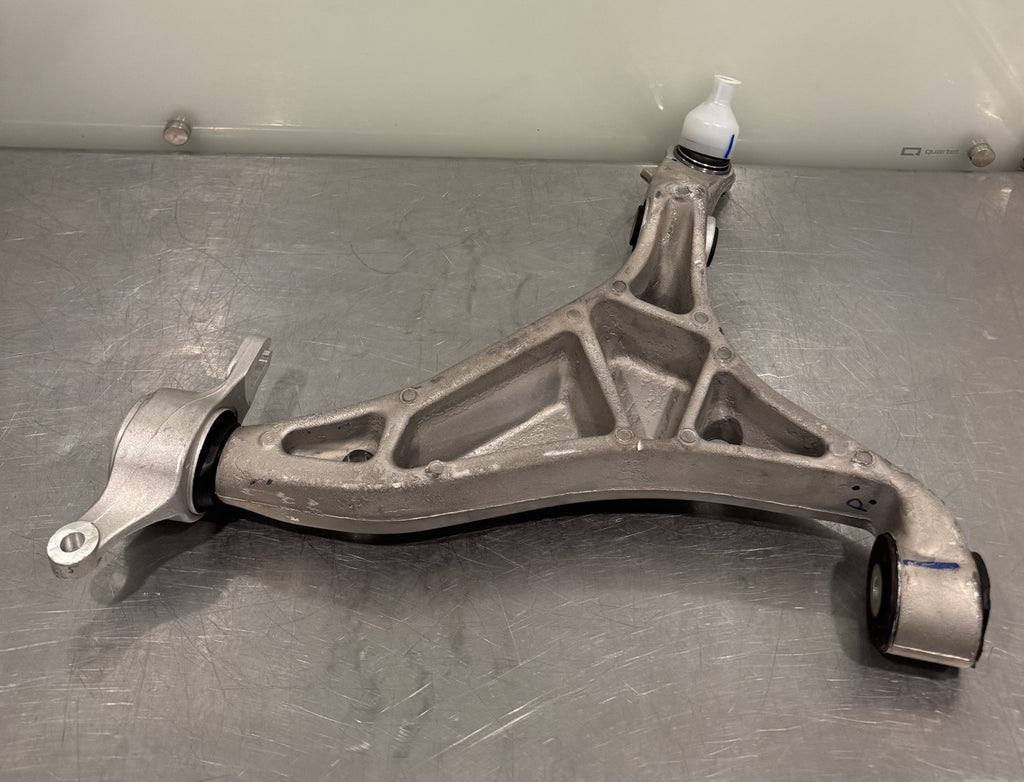 Mopar 68282728AD Lower Control Arm Front Right Genuine 0487771688 NEW SHIPS FREE