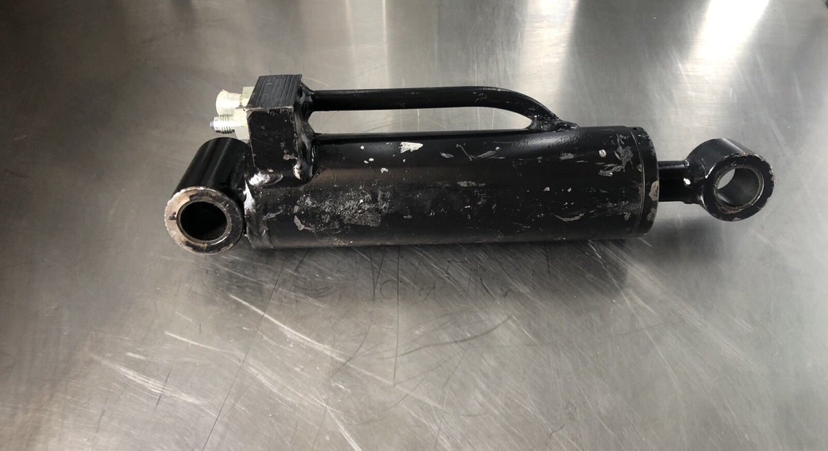 SAF Holland XA-58748 Liftgate Hydraulic Cylinder NEW!! FREE SHIPPING!!
