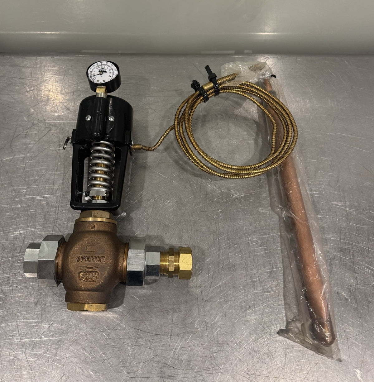 Spence 2040TE-GQF Temperature Regulator Series 2000 NEW! BROKEN GAUGE!