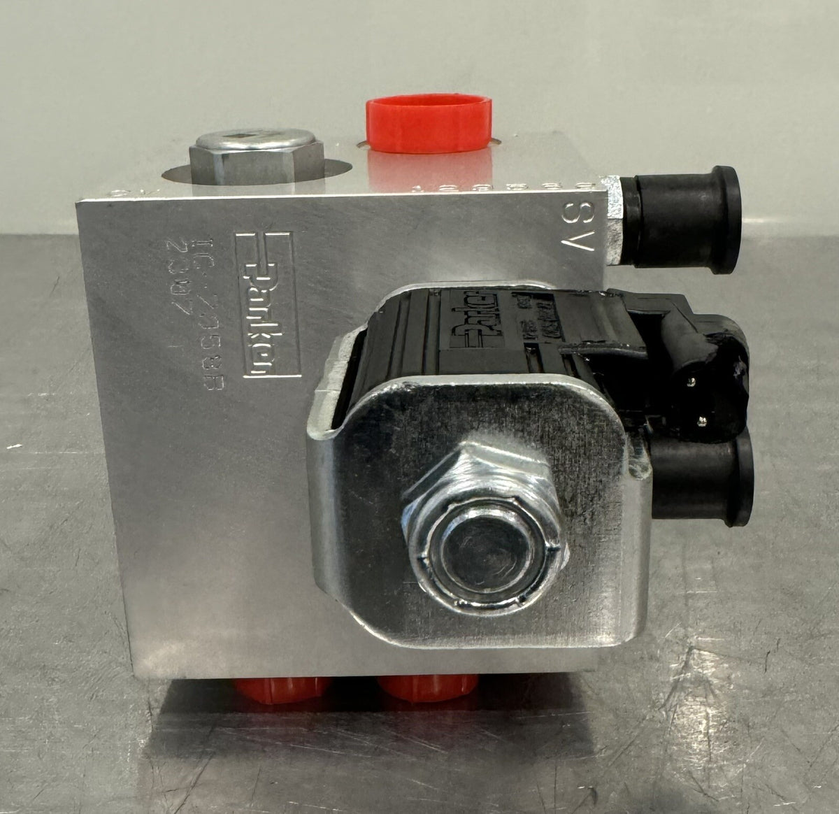 1001266771 Parker JLG Secondary Valve Powerpack NEW! FREE SHIPPING!