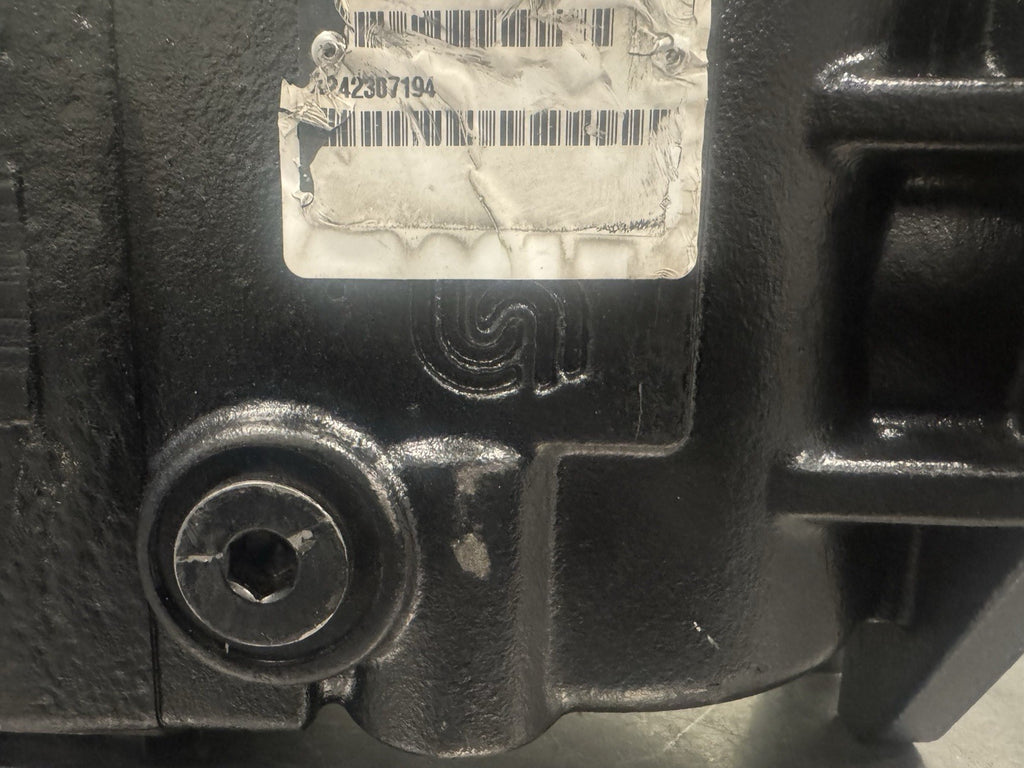 83029086 Hydraulic Pump Variable Displacement NEW! FREE SHIPPING!