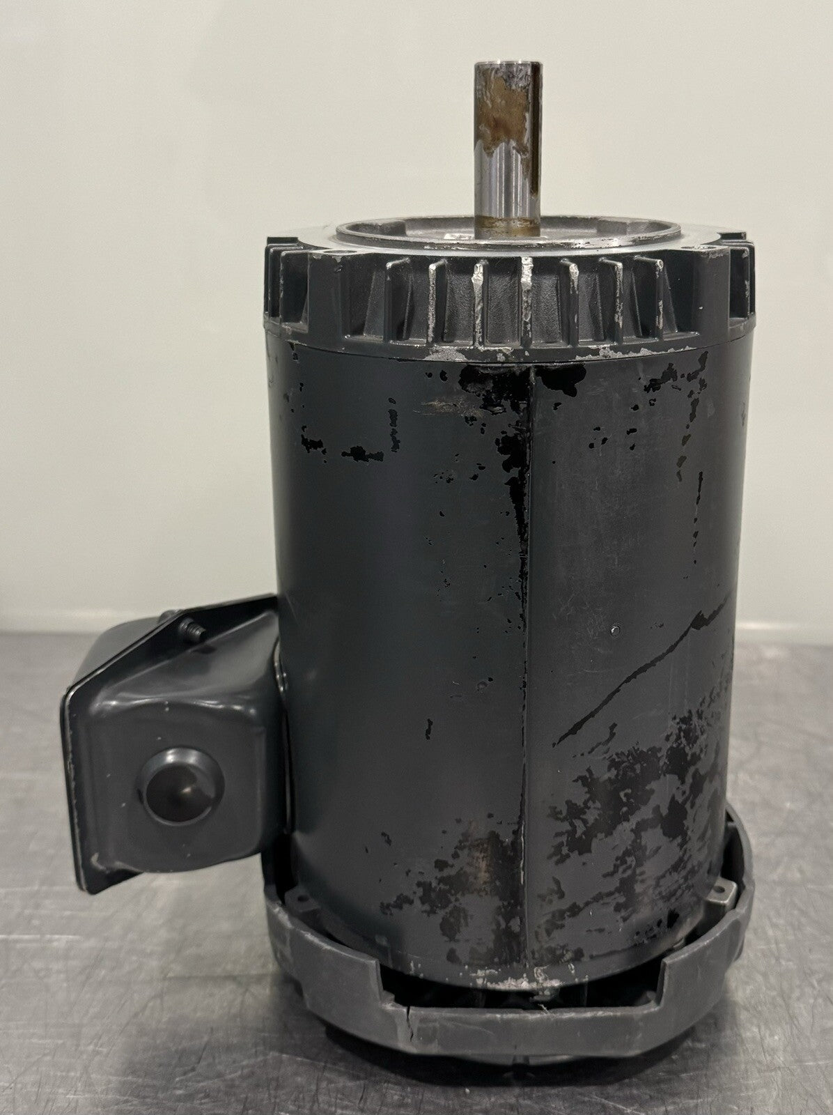 US Motor U1P2DCR NEMA 1HP 1755 RPM 208-230/460V FN27 NEW! FREE SHIPPING!