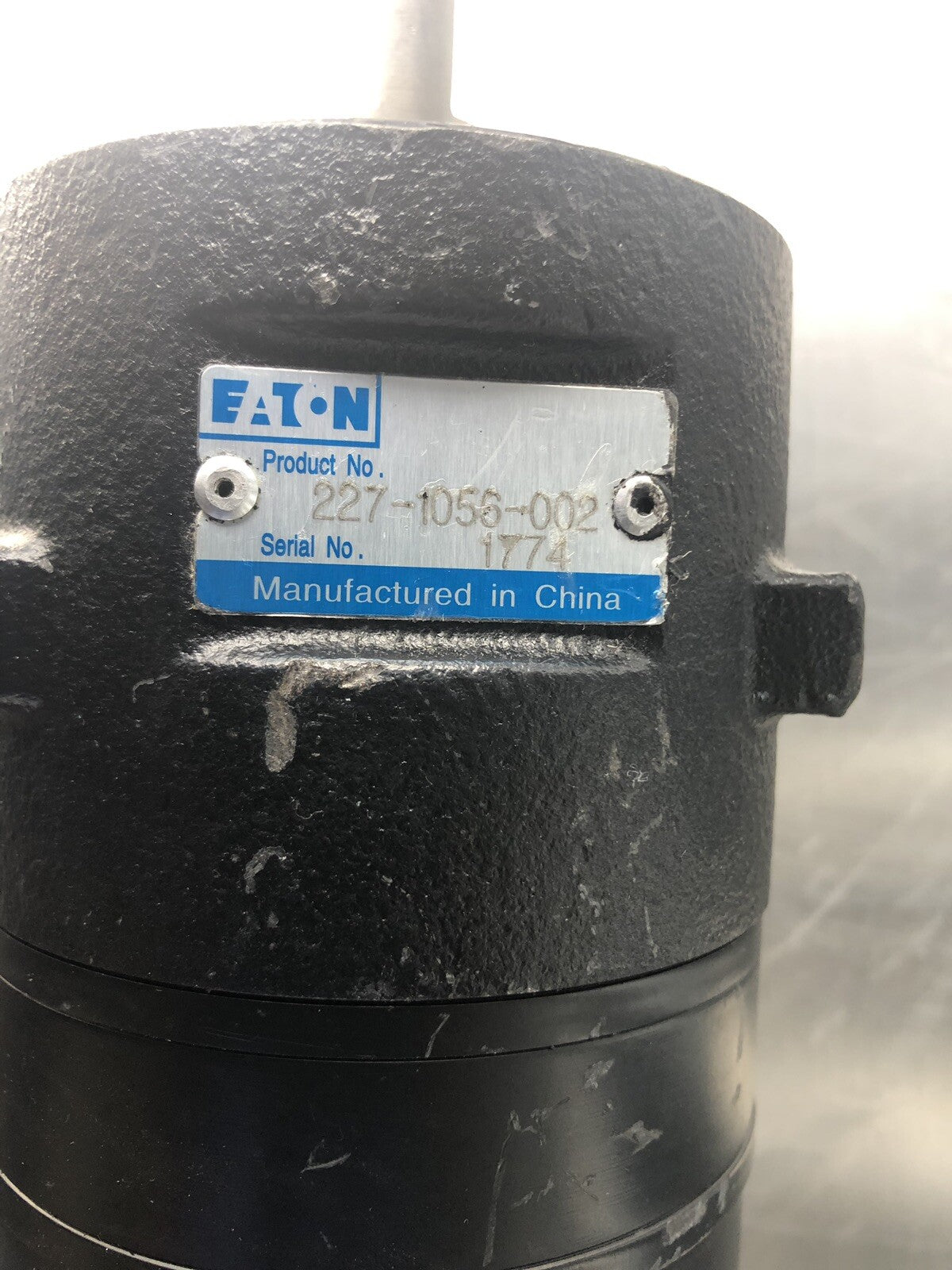 Eaton 227-1056-002 Hydraulic Steering Control Torque Generator 5.9 Cubic In NEW