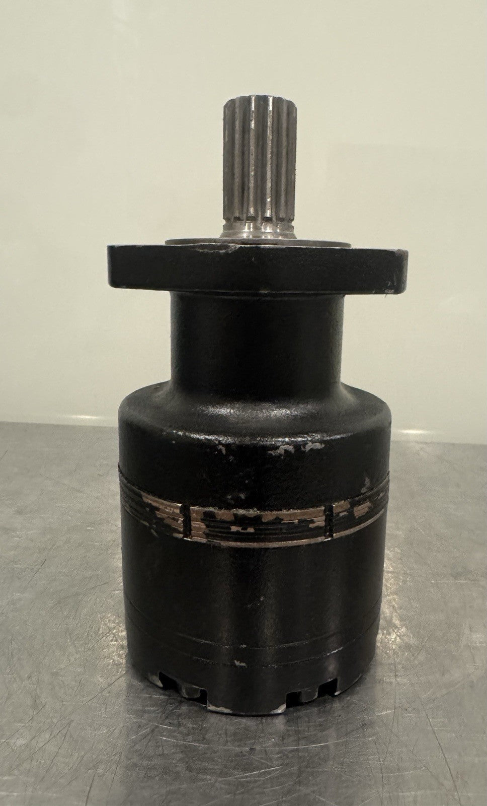 392-2027F Hydro Custom Hydraulic Motor 6 Bolt 475cc 180 RPM NEW! SHIPS FREE!