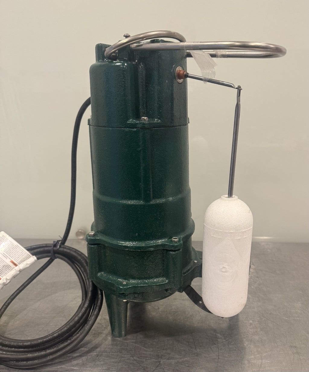 Zoeller 807-0013 Grinder Pump 200-230V 3400 RPM 1HP 6 Amp NEW IN BOX! SHIPS FREE