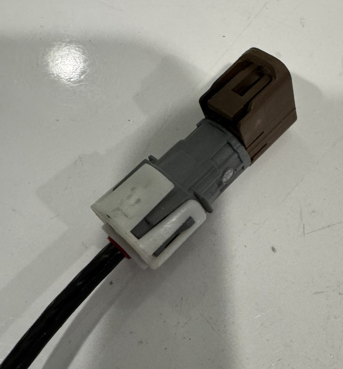 Aptiv 35697347 Delphi Wire Harness Coax Connector CW0435 NEW! FREE SHIPPING!