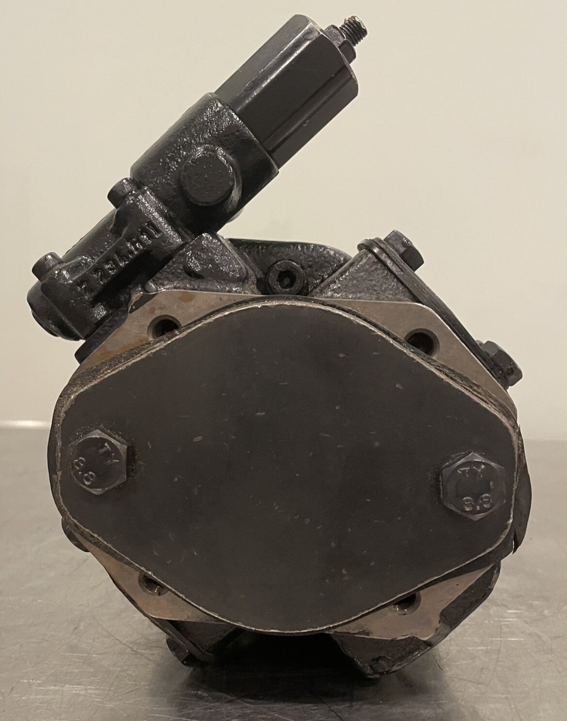 AA10VSO18DR1/31R-PKC62K01-S1749 Hydraulic Axial Piston Pump NEW! FREE SHIPPING!