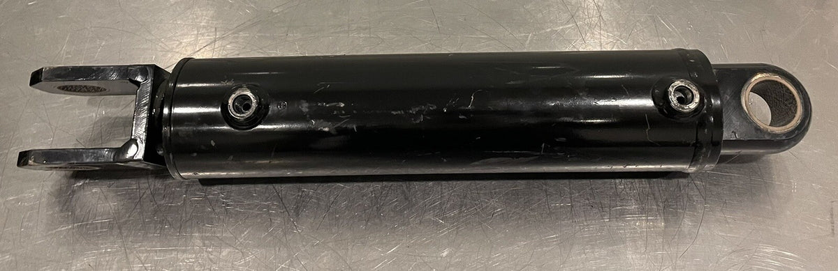 9010989 Hydraulic Cylinder 250517-002-021 1/2” Ports 1.5” Connections NEW!