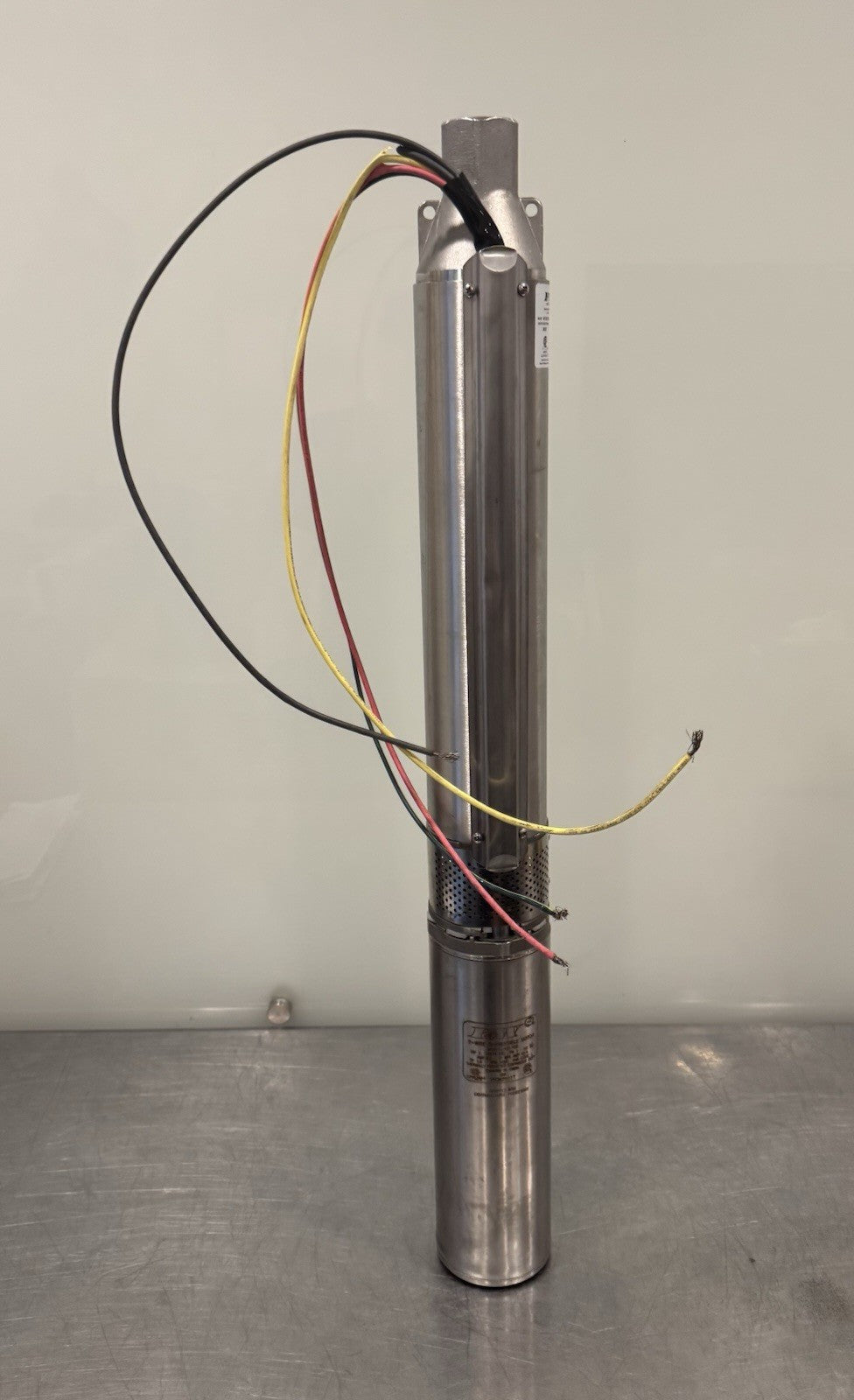 F&W 4F10S10301 Submersible Well Pump 1HP 10 GPM 220V 3 Wire NEW! FREE SHIPPING!